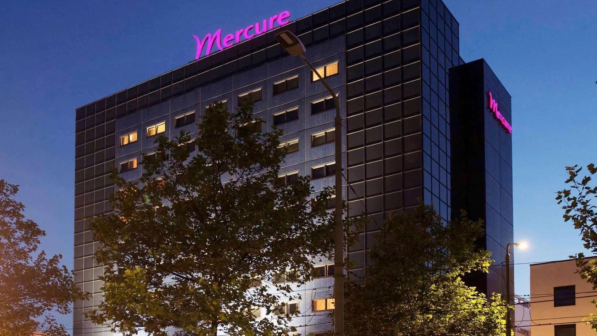 Mercure Hotel Den Haag Central contacts